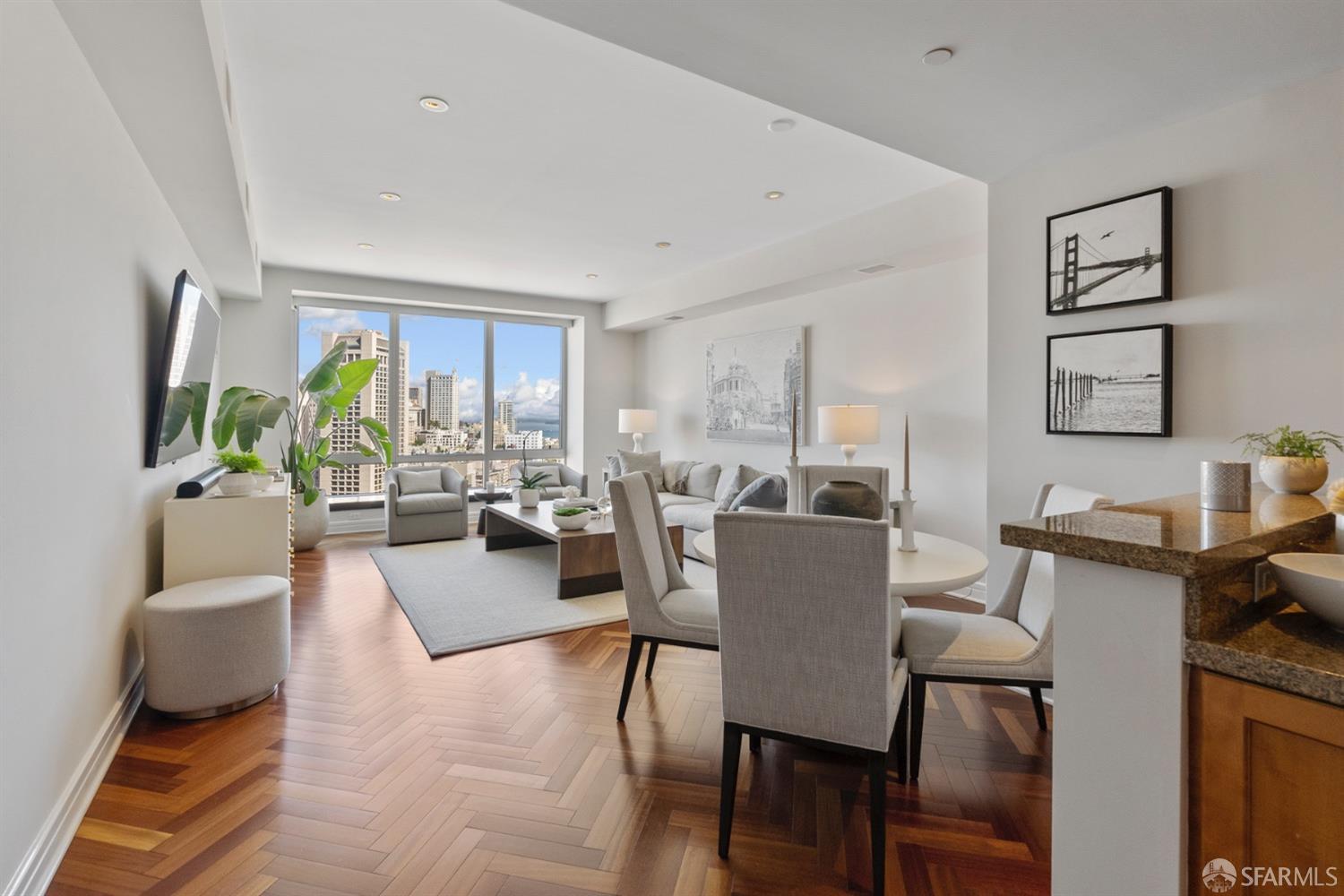 Detail Gallery Image 4 of 42 For 765 Market St 34e,  San Francisco,  CA 94103 - 2 Beds | 2/1 Baths