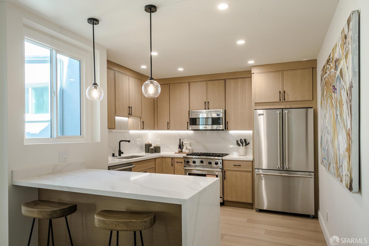 Detail Gallery Image 9 of 34 For 515 46th Ave, San Francisco,  CA 94121 - 3 Beds | 3 Baths