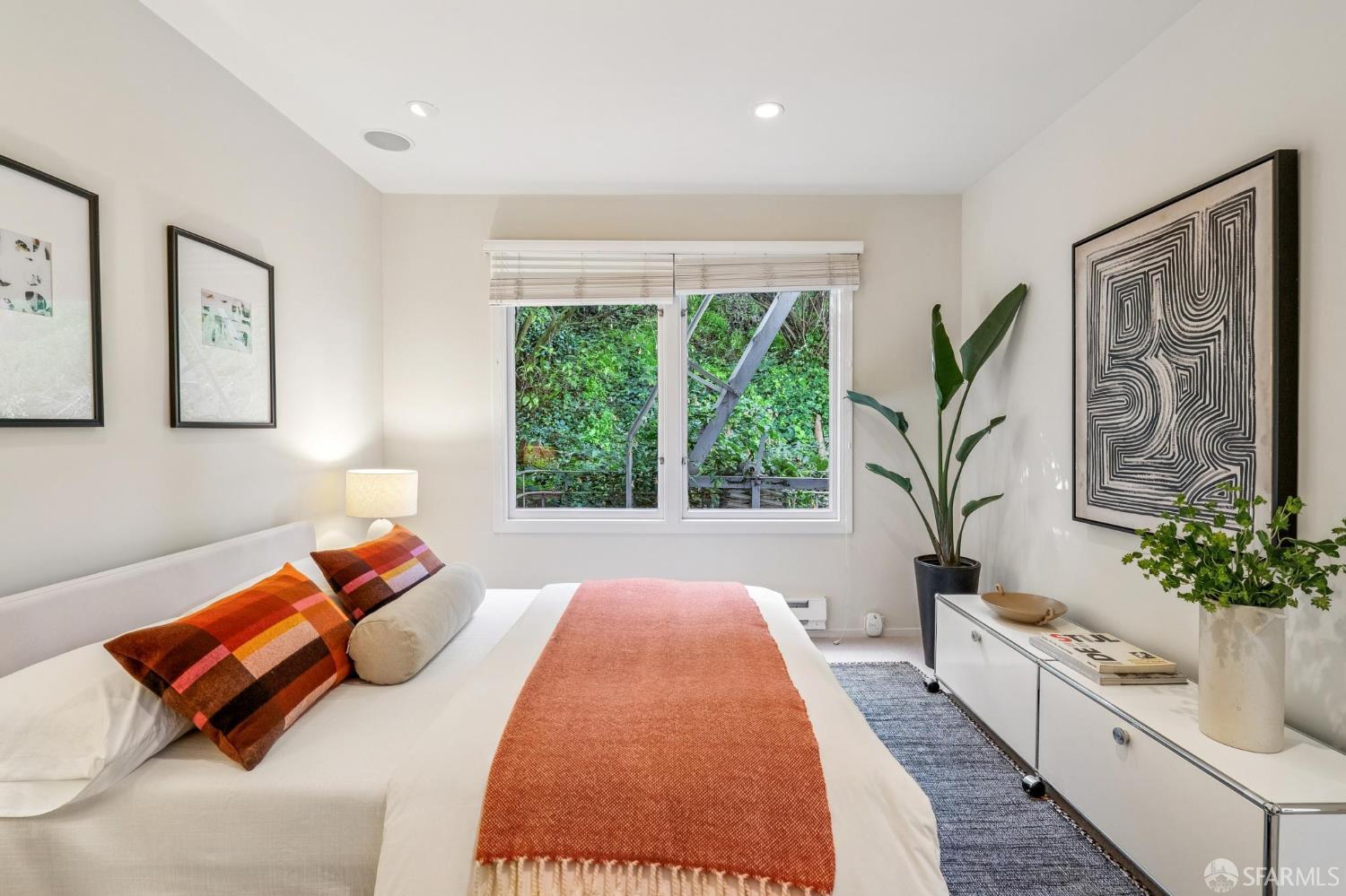 Detail Gallery Image 31 of 47 For 333 Greenwich St #3,  San Francisco,  CA 94133 - 2 Beds | 2 Baths