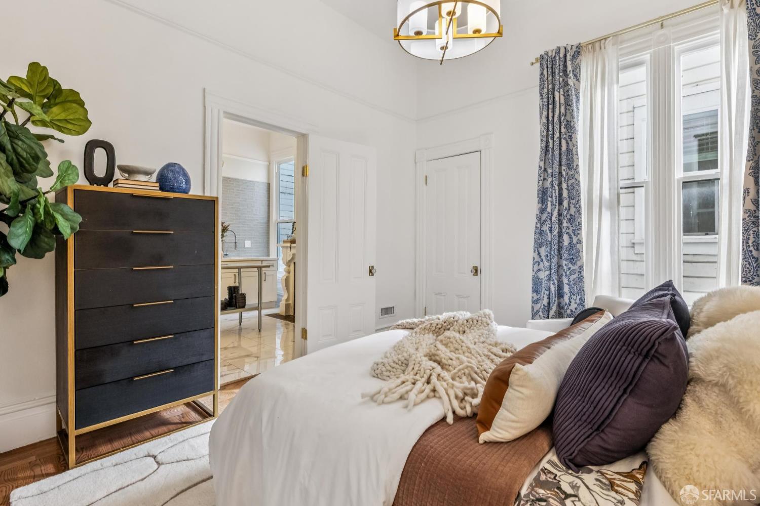 Detail Gallery Image 35 of 42 For 2079 Golden Gate Ave, San Francisco,  CA 94115 - 2 Beds | 2 Baths