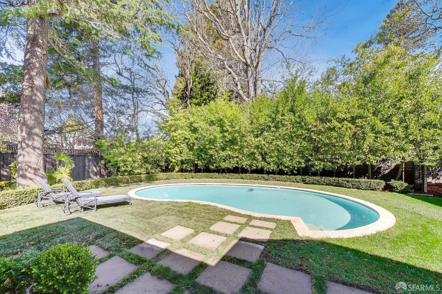 Detail Gallery Image 50 of 57 For 85 Rittenhouse Ave, Atherton,  CA 94027 - 5 Beds | 3/1 Baths