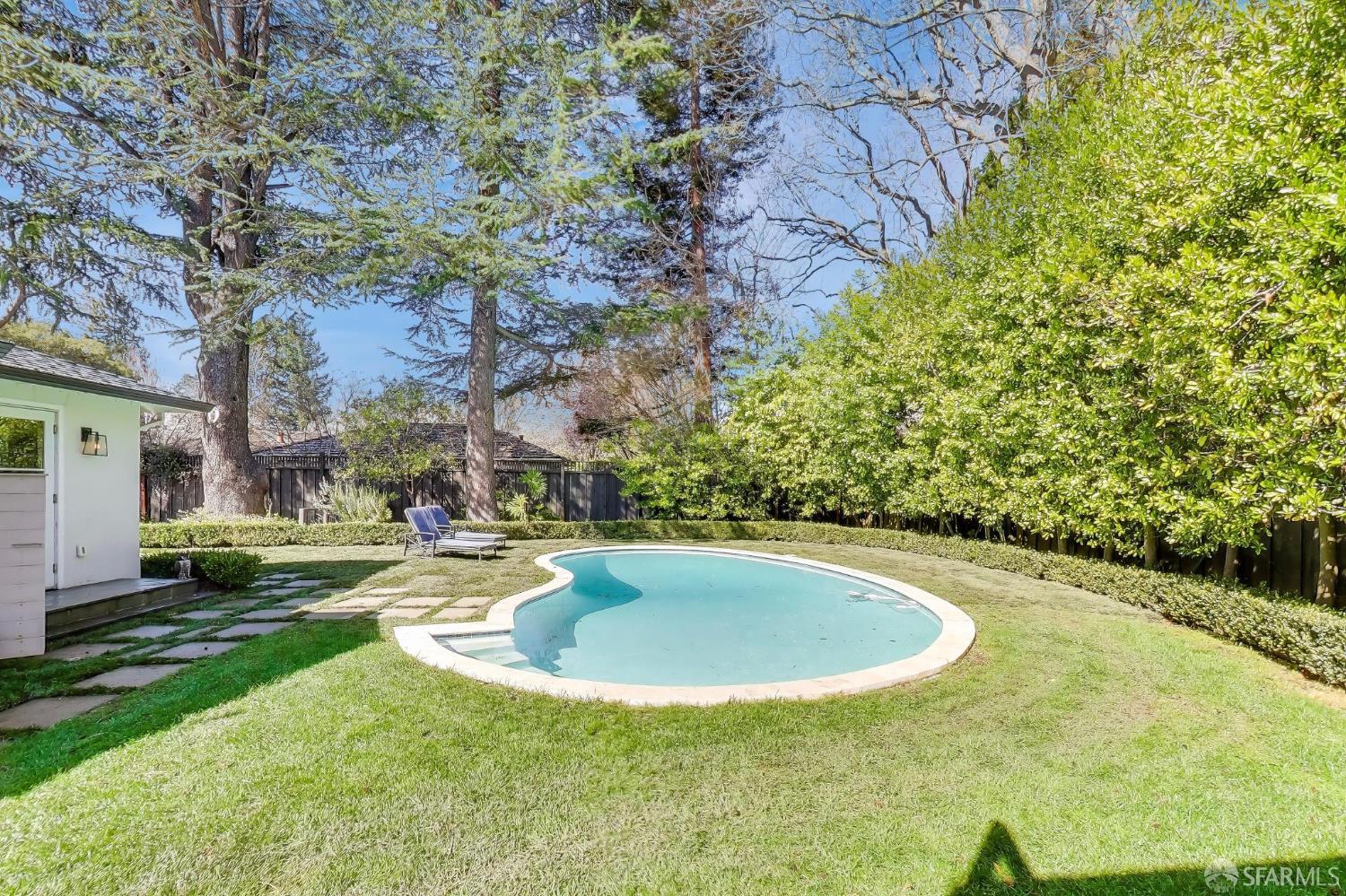 Detail Gallery Image 49 of 57 For 85 Rittenhouse Ave, Atherton,  CA 94027 - 5 Beds | 3/1 Baths