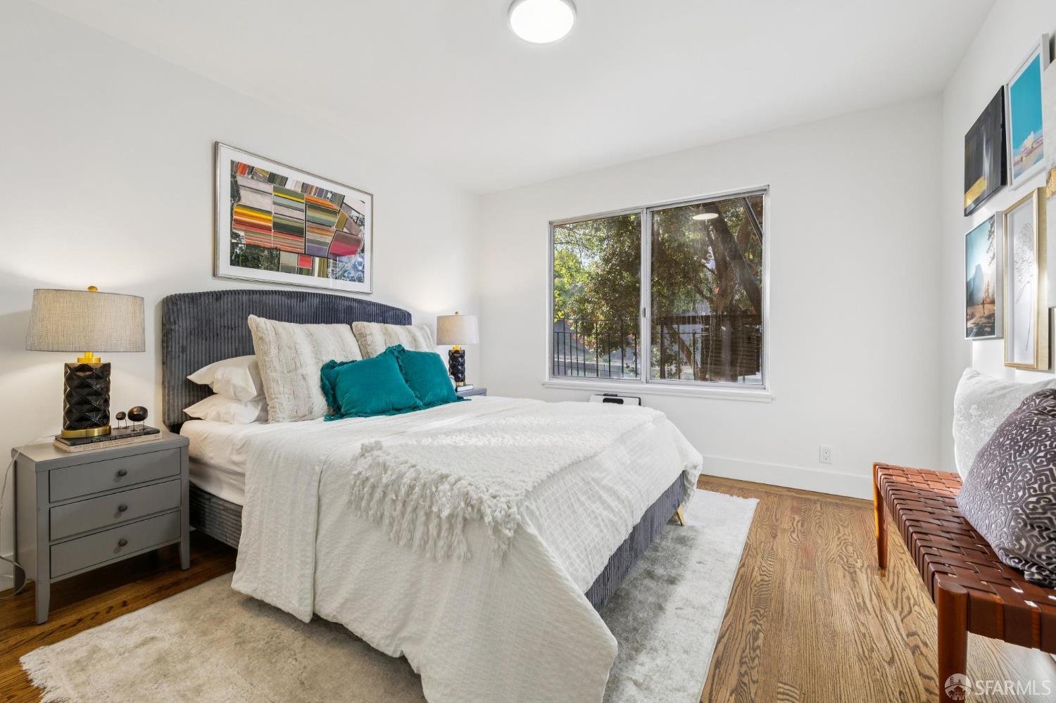 Detail Gallery Image 14 of 31 For 3711 Market St Top,  San Francisco,  CA 94131 - 2 Beds | 1 Baths