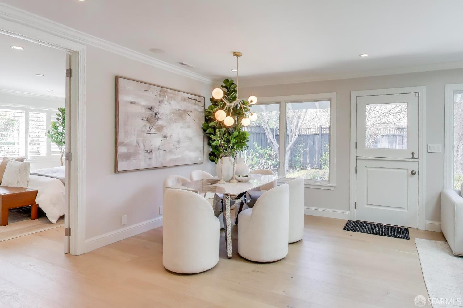 Detail Gallery Image 9 of 57 For 85 Rittenhouse Ave, Atherton,  CA 94027 - 5 Beds | 3/1 Baths