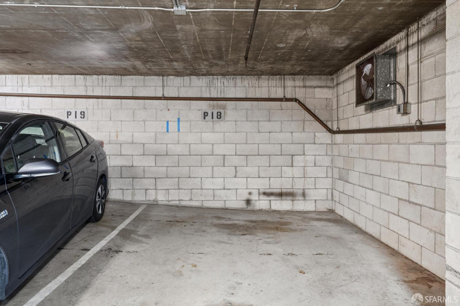 Photo #12: 426106752 Listing: Photo #12