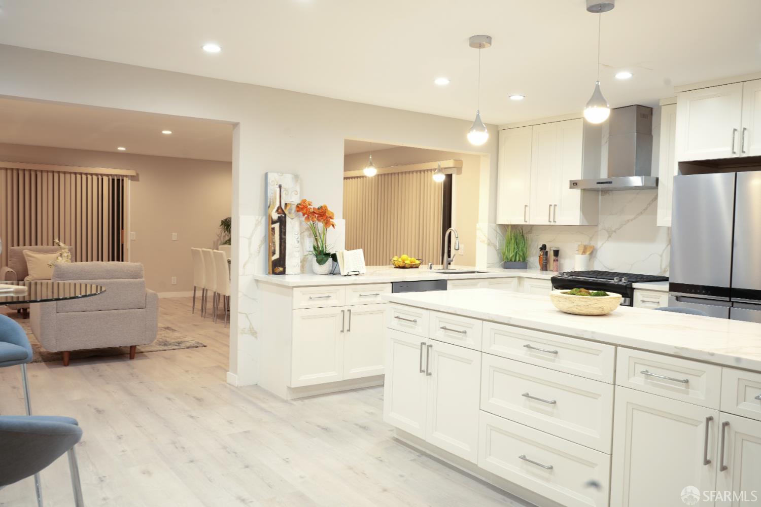 Detail Gallery Image 22 of 49 For 340 Alta Mesa Dr, South San Francisco,  CA 94080 - 4 Beds | 3 Baths