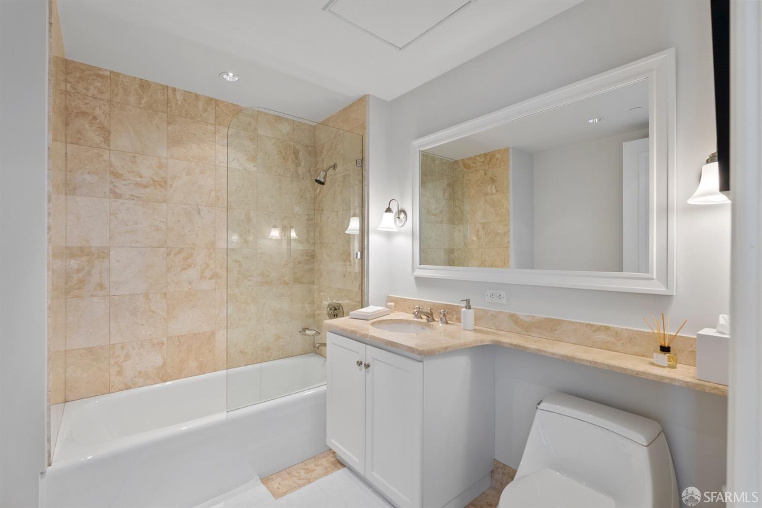 Detail Gallery Image 17 of 42 For 765 Market St 34e,  San Francisco,  CA 94103 - 2 Beds | 2/1 Baths