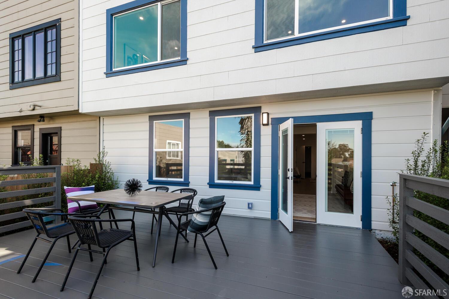 Detail Gallery Image 29 of 34 For 515 46th Ave, San Francisco,  CA 94121 - 3 Beds | 3 Baths