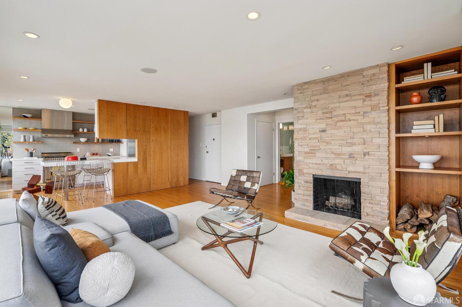 Detail Gallery Image 17 of 47 For 333 Greenwich St #3,  San Francisco,  CA 94133 - 2 Beds | 2 Baths