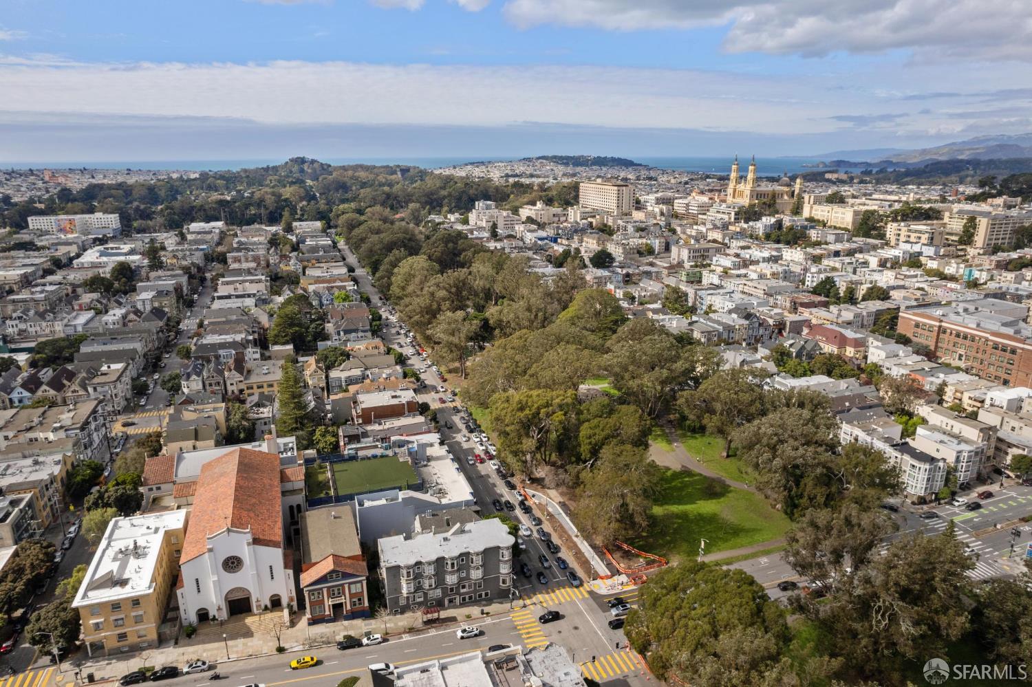 Detail Gallery Image 10 of 19 For 1651 Oak St, San Francisco,  CA 94117 - – Beds | – Baths