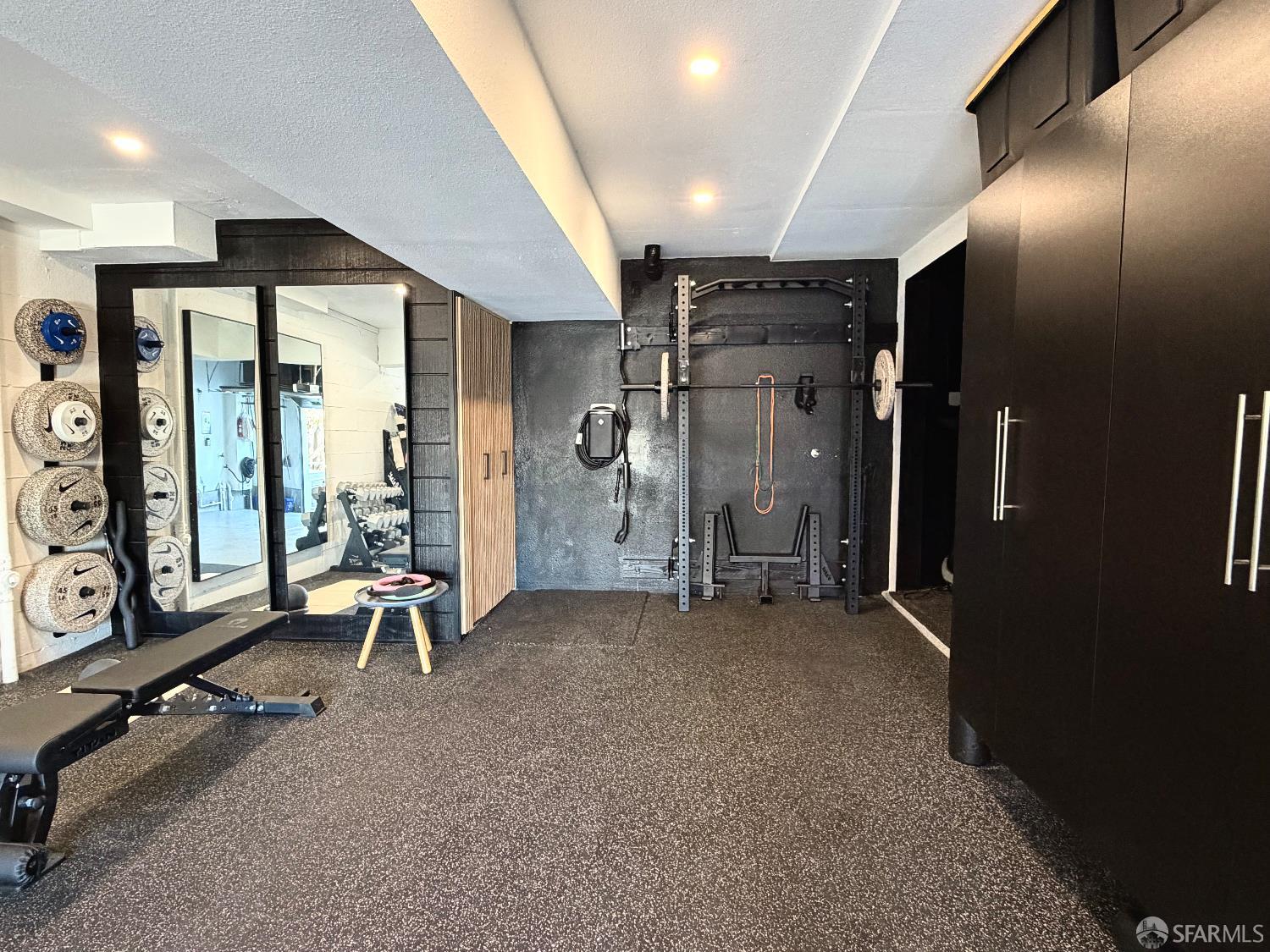 Detail Gallery Image 41 of 44 For 618 Sanchez St, San Francisco,  CA 94114 - 2 Beds | 2/1 Baths