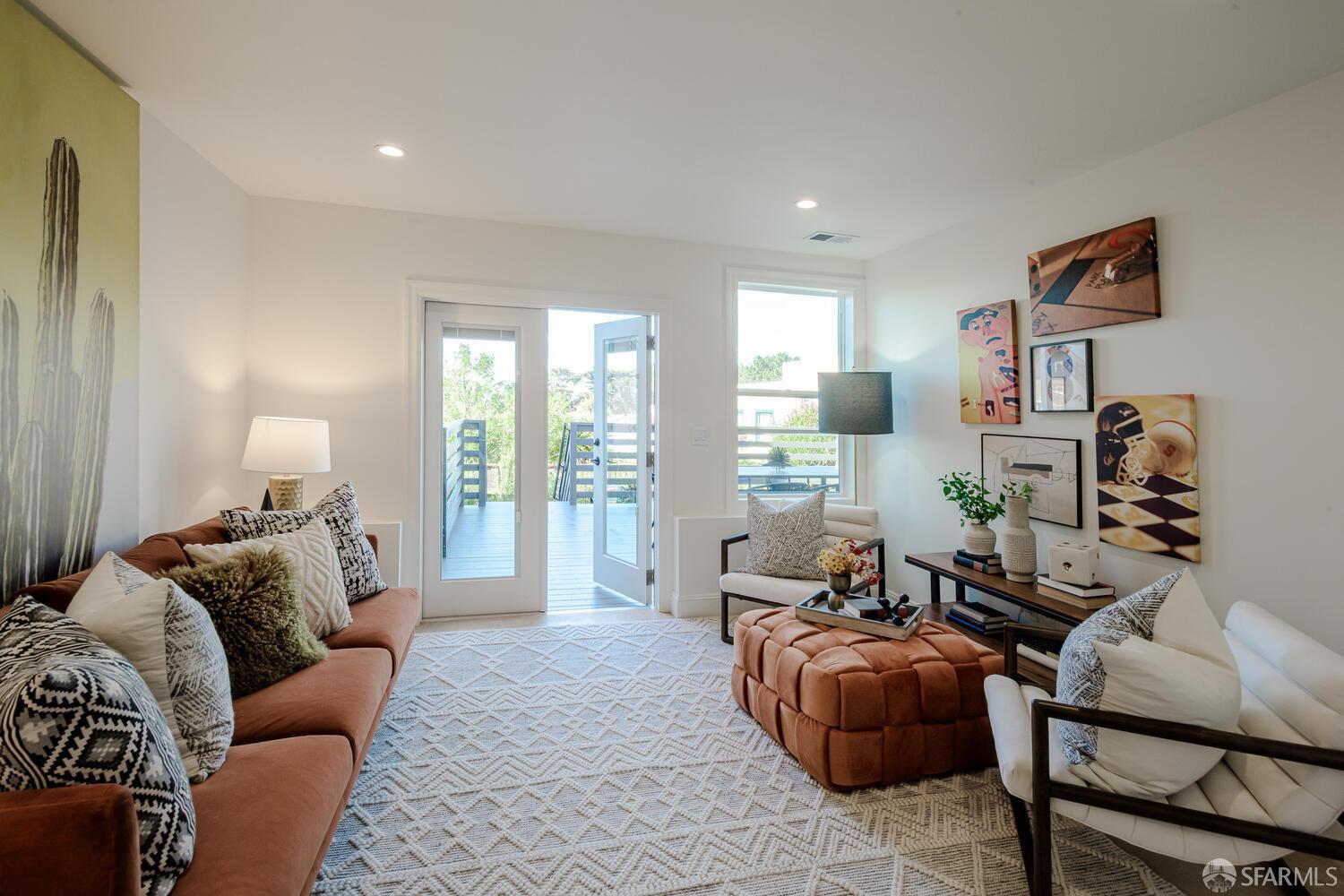 Detail Gallery Image 21 of 34 For 515 46th Ave, San Francisco,  CA 94121 - 3 Beds | 3 Baths