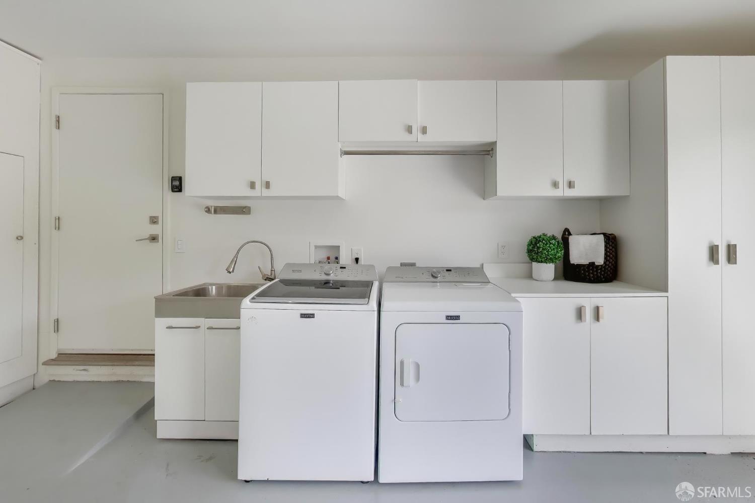 Detail Gallery Image 51 of 57 For 85 Rittenhouse Ave, Atherton,  CA 94027 - 5 Beds | 3/1 Baths