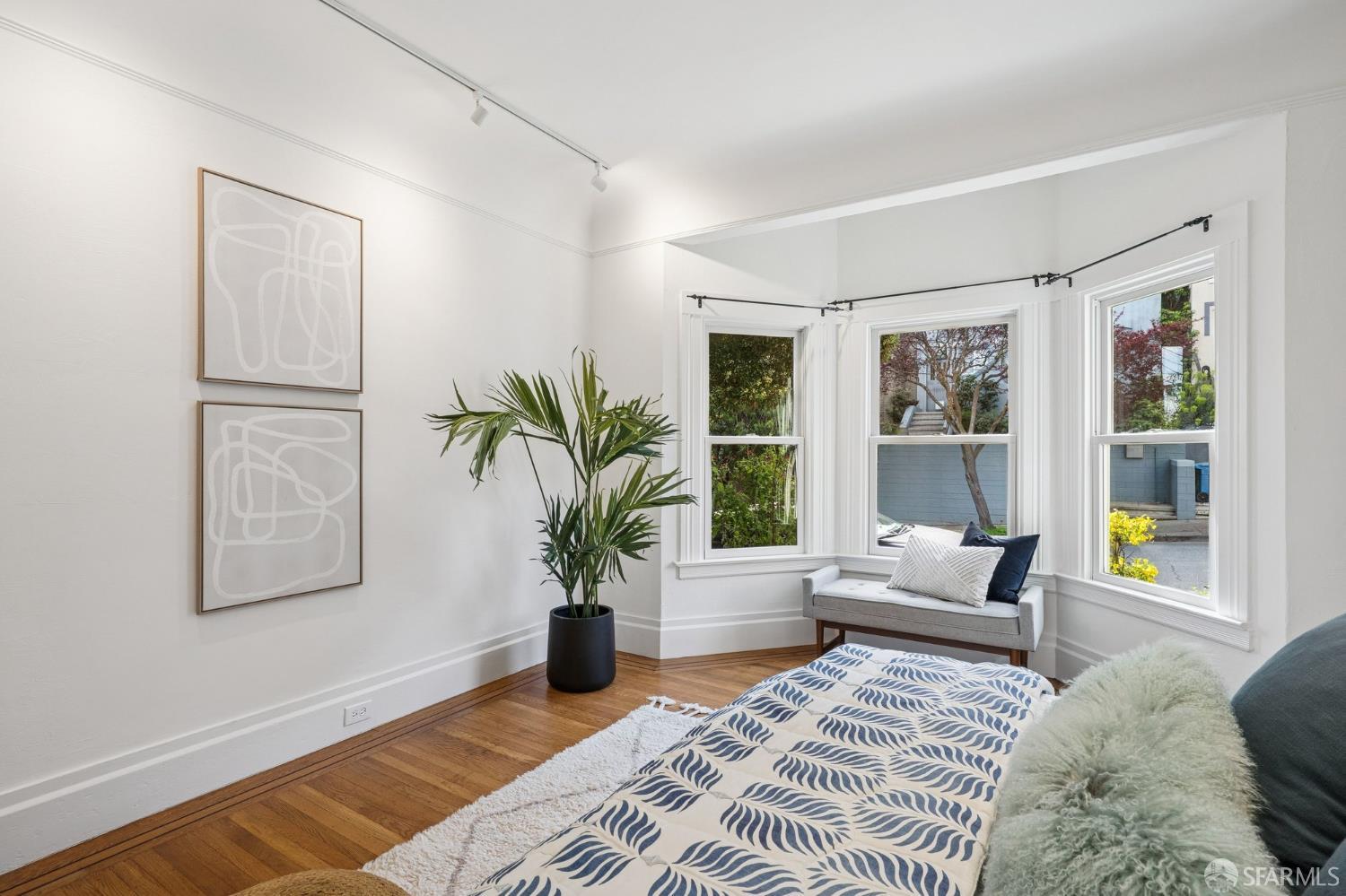 Detail Gallery Image 24 of 66 For 98 Caselli Ave, San Francisco,  CA 94114 - 3 Beds | 1/1 Baths