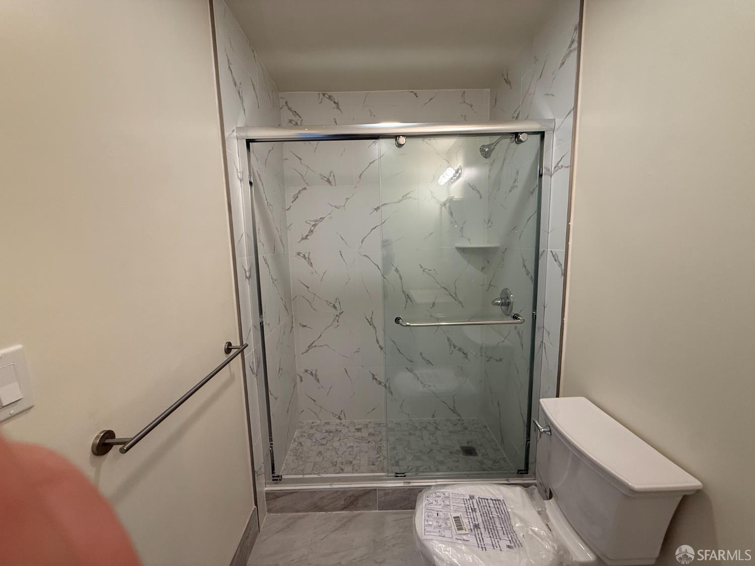 Detail Gallery Image 11 of 17 For 258 Dorland St #2,  San Francisco,  CA 94114 - 3 Beds | 2 Baths