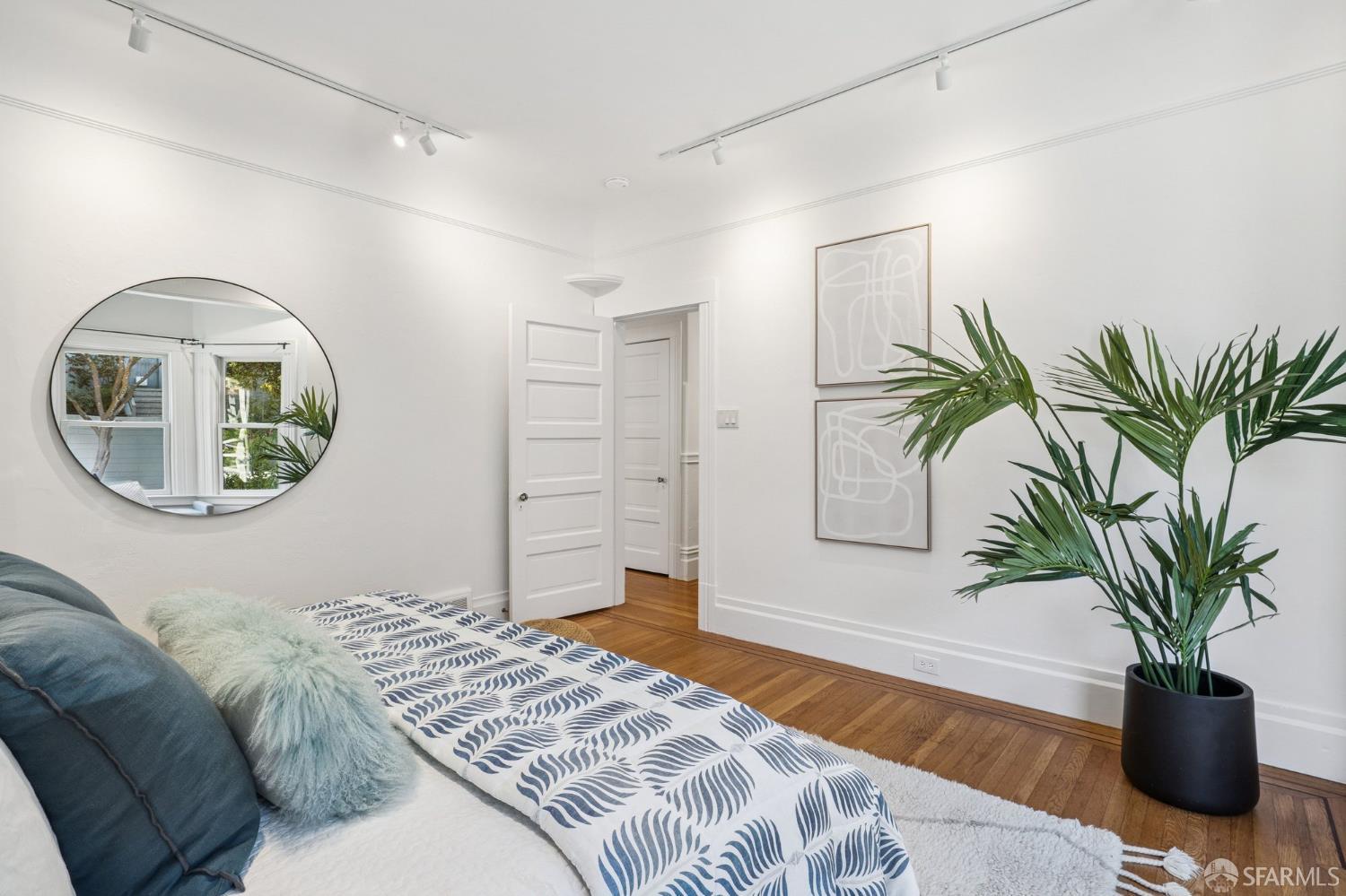 Detail Gallery Image 23 of 66 For 98 Caselli Ave, San Francisco,  CA 94114 - 3 Beds | 1/1 Baths