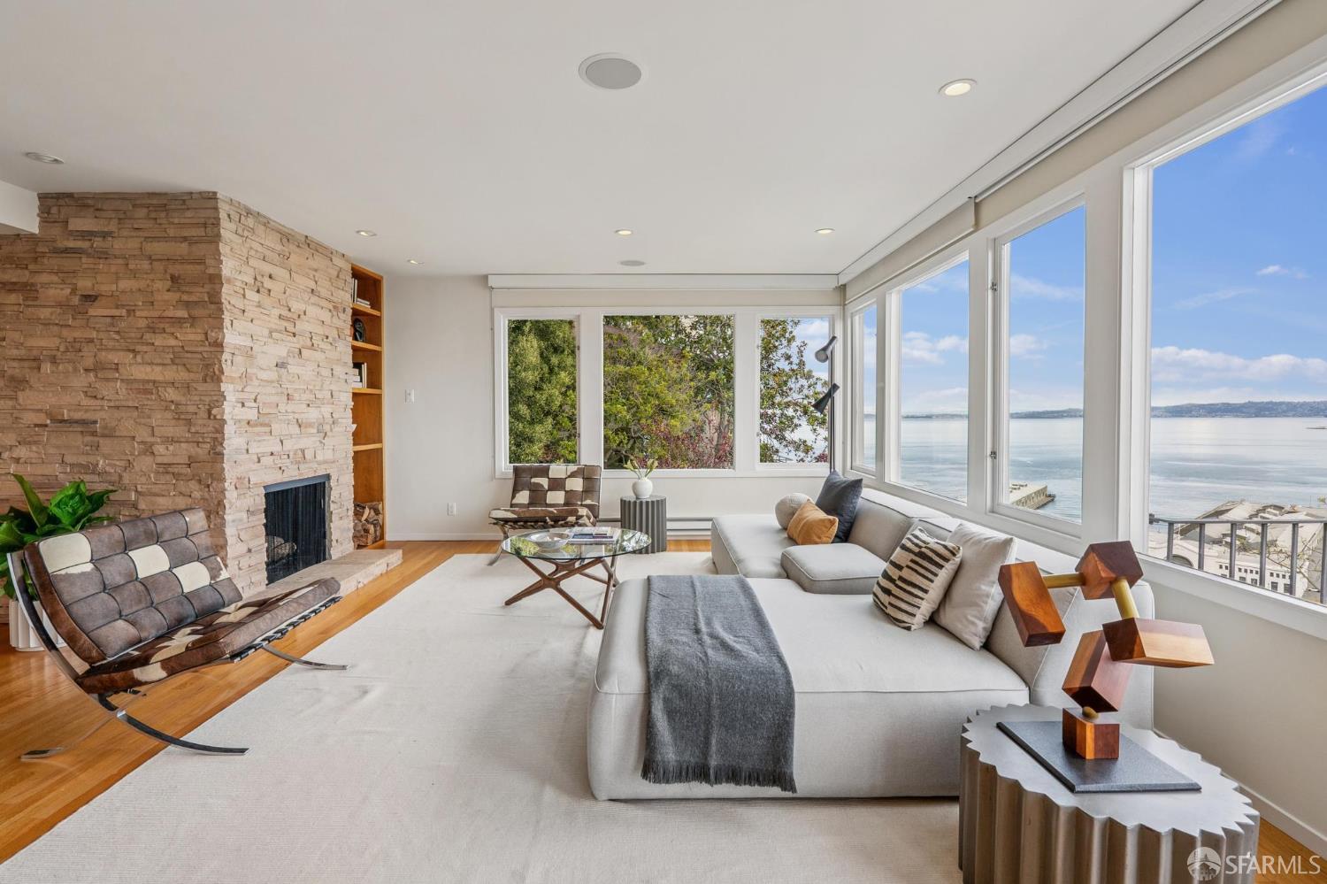 Detail Gallery Image 16 of 47 For 333 Greenwich St #3,  San Francisco,  CA 94133 - 2 Beds | 2 Baths