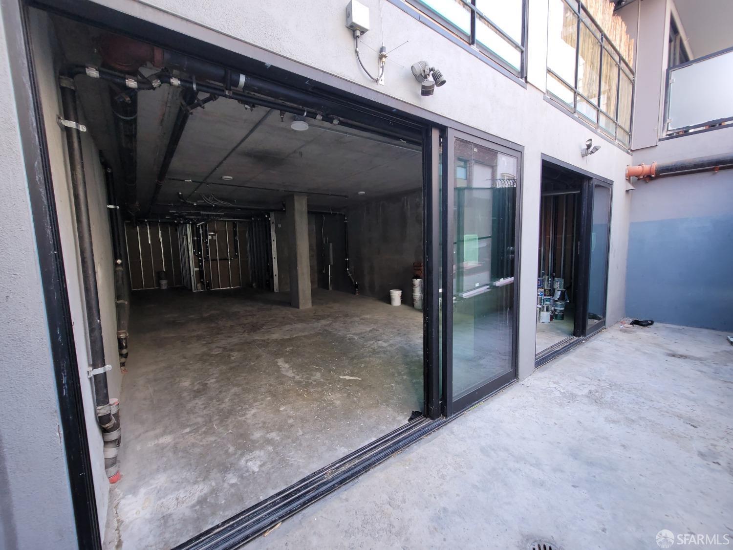 Detail Gallery Image 8 of 11 For 151 Fern St, San Francisco,  CA 94109 - – Beds | – Baths