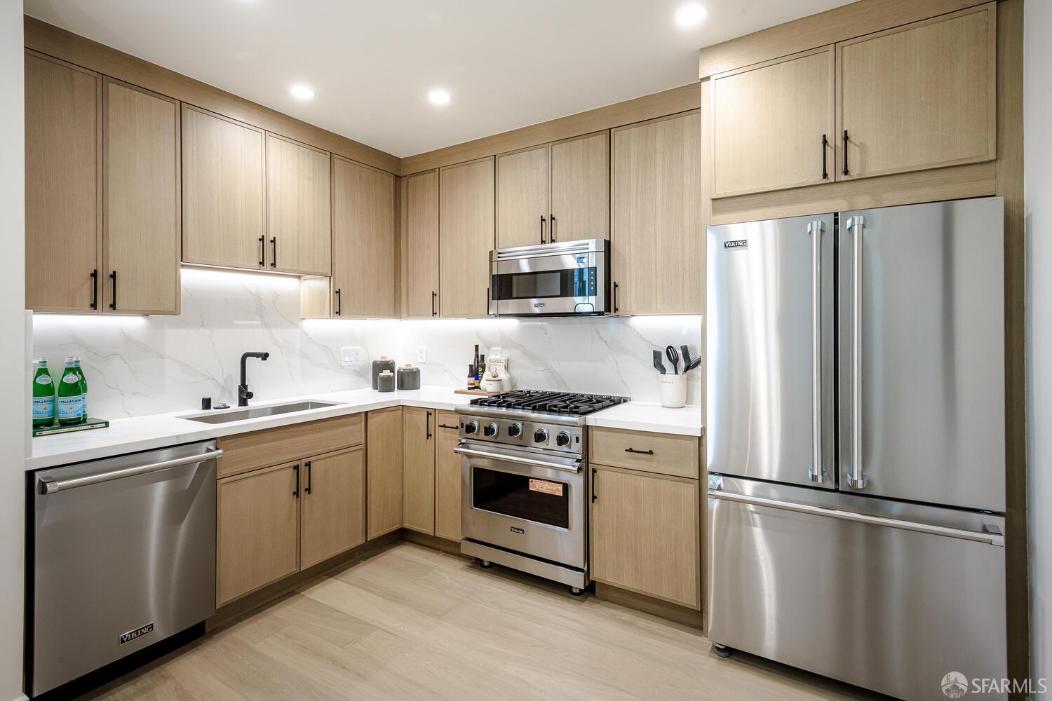 Detail Gallery Image 10 of 34 For 515 46th Ave, San Francisco,  CA 94121 - 3 Beds | 3 Baths