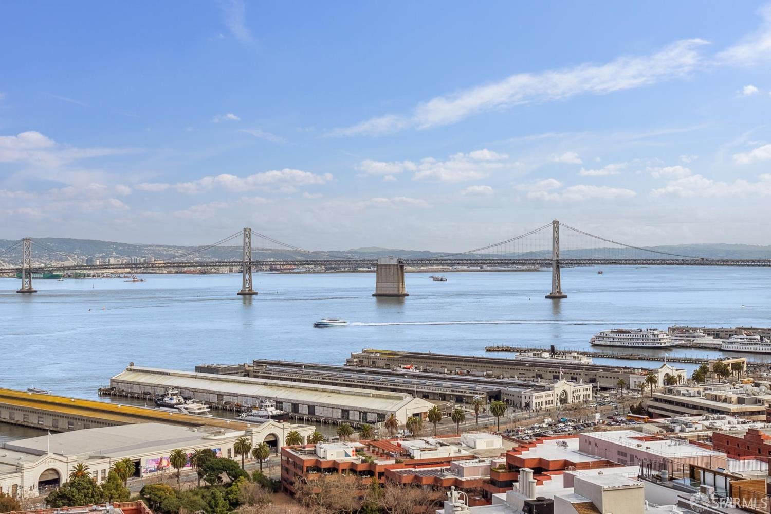 Detail Gallery Image 40 of 47 For 333 Greenwich St #3,  San Francisco,  CA 94133 - 2 Beds | 2 Baths