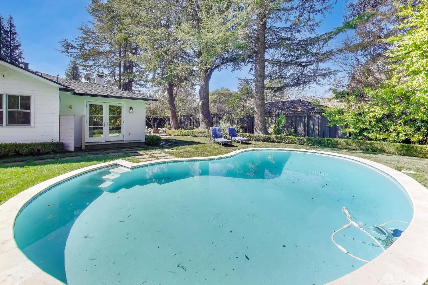 Detail Gallery Image 48 of 57 For 85 Rittenhouse Ave, Atherton,  CA 94027 - 5 Beds | 3/1 Baths