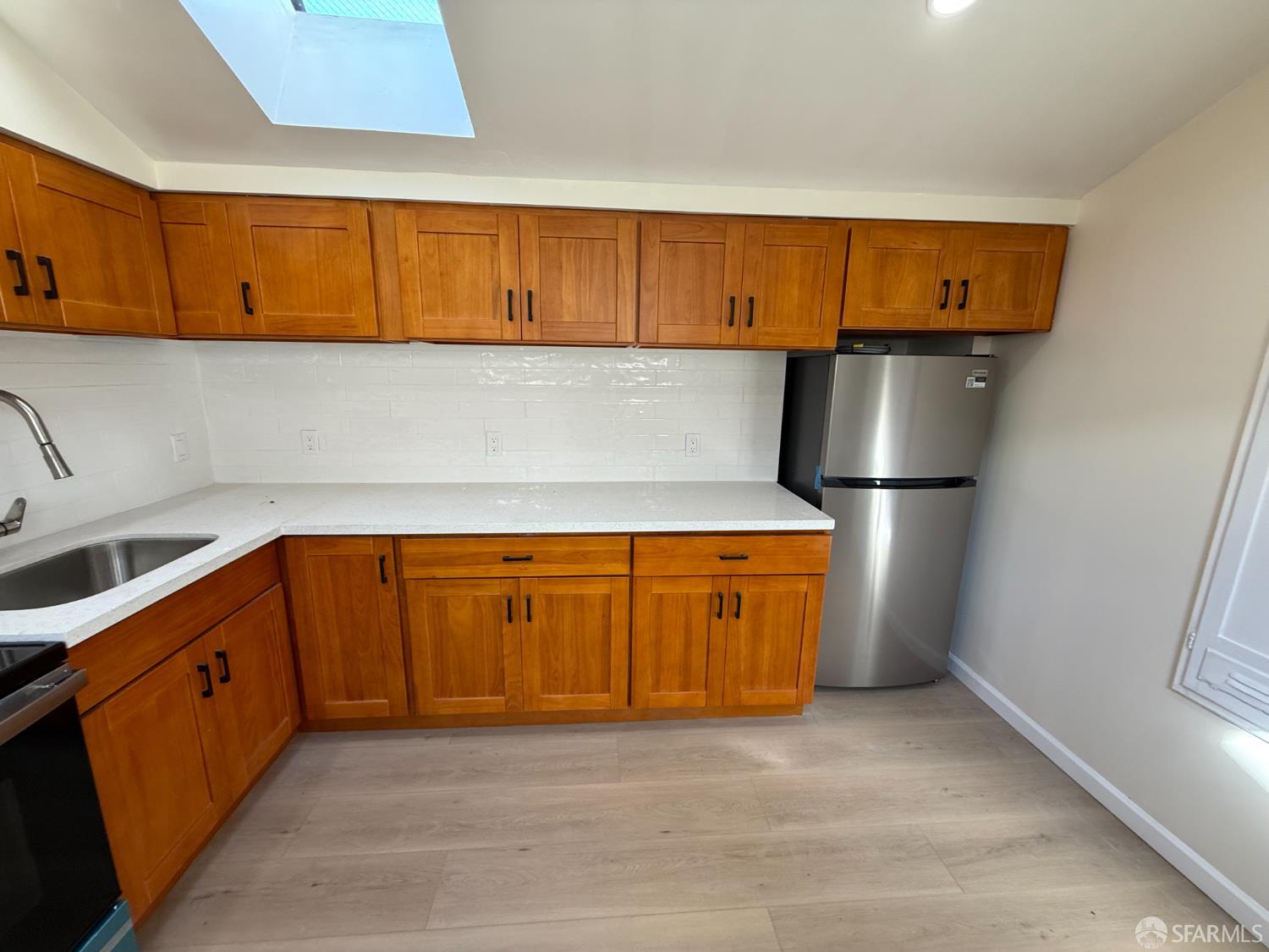 Detail Gallery Image 12 of 17 For 258 Dorland St #2,  San Francisco,  CA 94114 - 3 Beds | 2 Baths