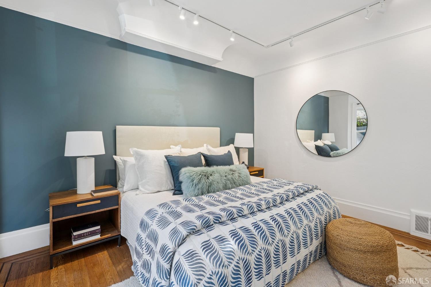 Detail Gallery Image 22 of 66 For 98 Caselli Ave, San Francisco,  CA 94114 - 3 Beds | 1/1 Baths