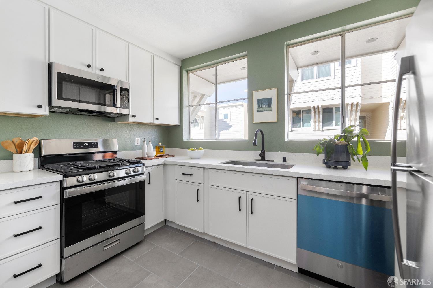 Detail Gallery Image 10 of 29 For 1326 Scott St #32,  San Francisco,  CA 94115 - 3 Beds | 2 Baths
