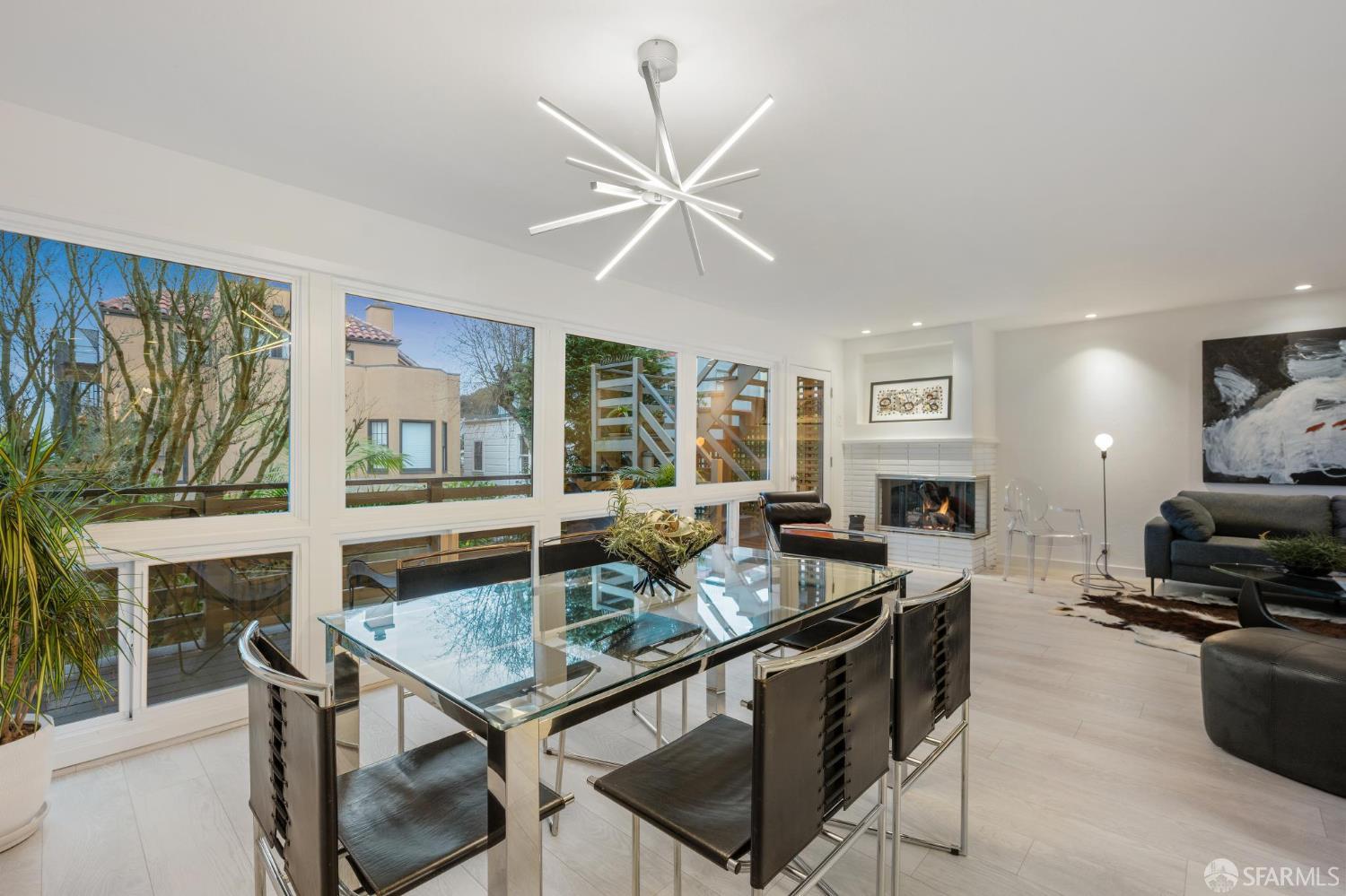 Detail Gallery Image 14 of 64 For 136 Clifford Ter, San Francisco,  CA 94117 - 3 Beds | 2 Baths