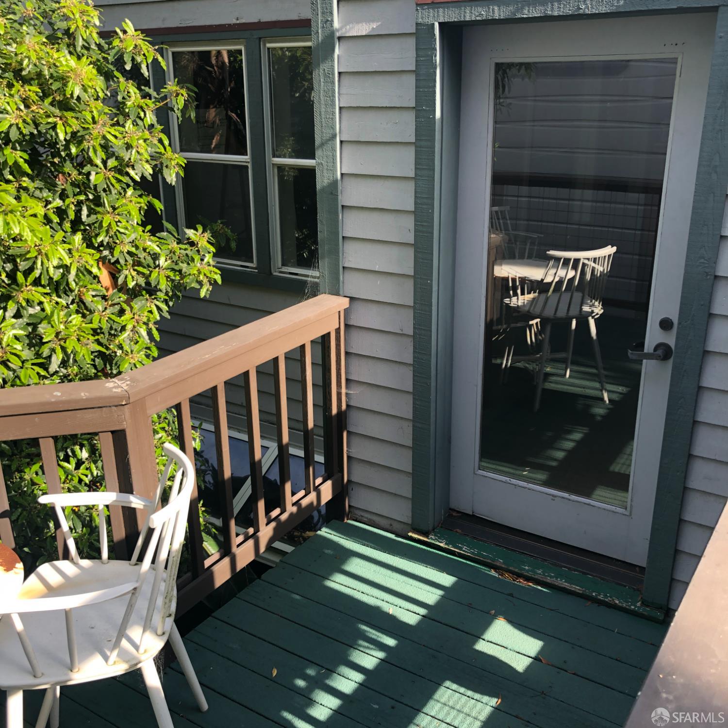 Detail Gallery Image 4 of 13 For 116 Washington Ave, Richmond,  CA 94801 - – Beds | – Baths