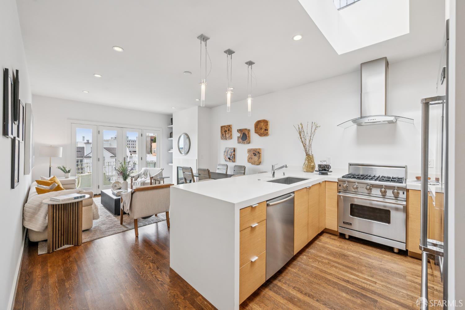 Detail Gallery Image 3 of 41 For 28 Parker Ave #302,  San Francisco,  CA 94118 - 2 Beds | 2 Baths