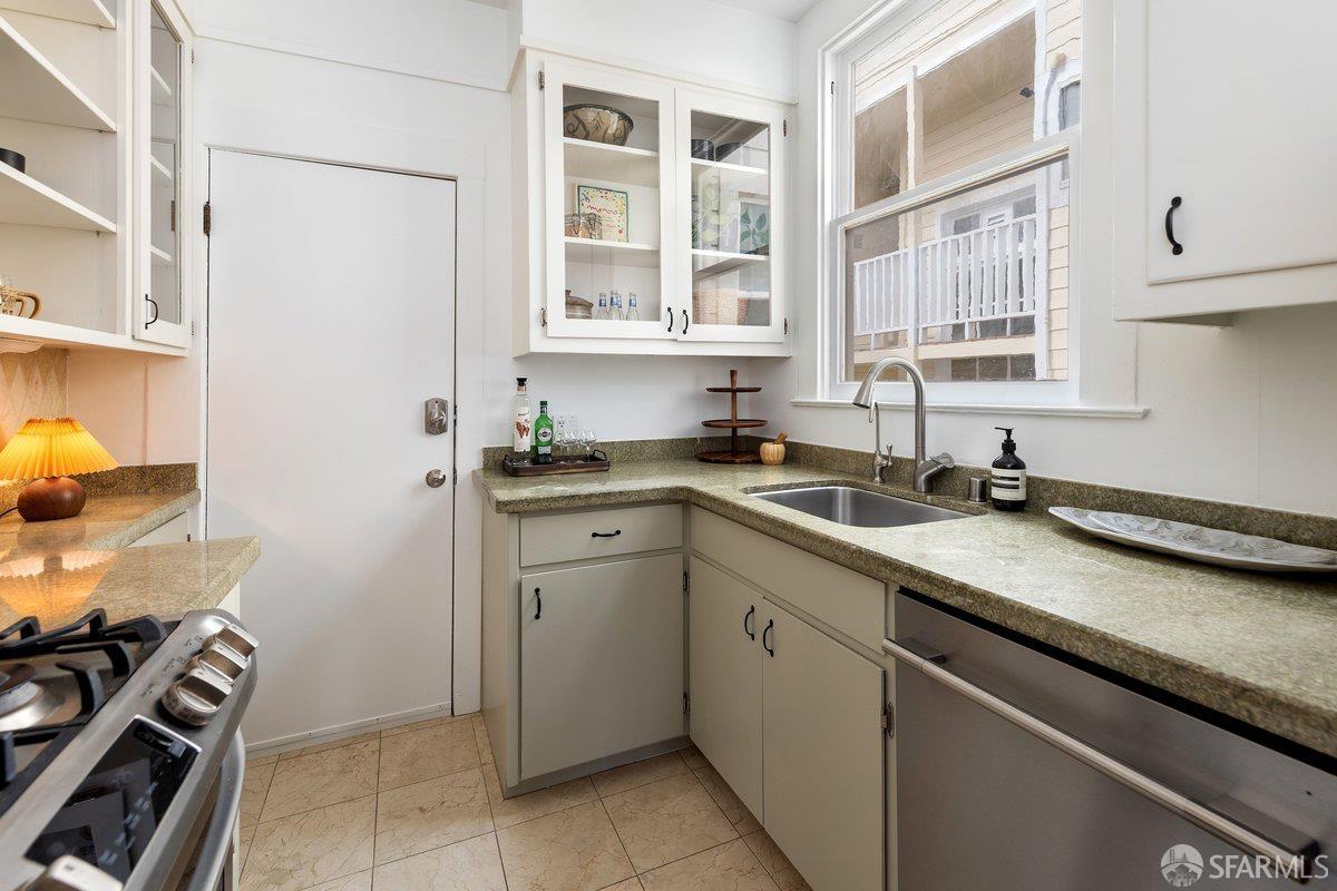 Detail Gallery Image 13 of 25 For 2051 Scott St #403,  San Francisco,  CA 94115 - 1 Beds | 1 Baths