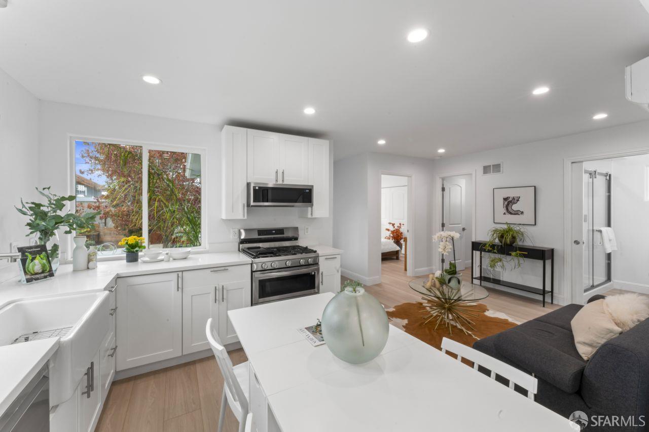 Detail Gallery Image 7 of 22 For 335 Monterey St, Brisbane,  CA 94005 - 2 Beds | 1 Baths