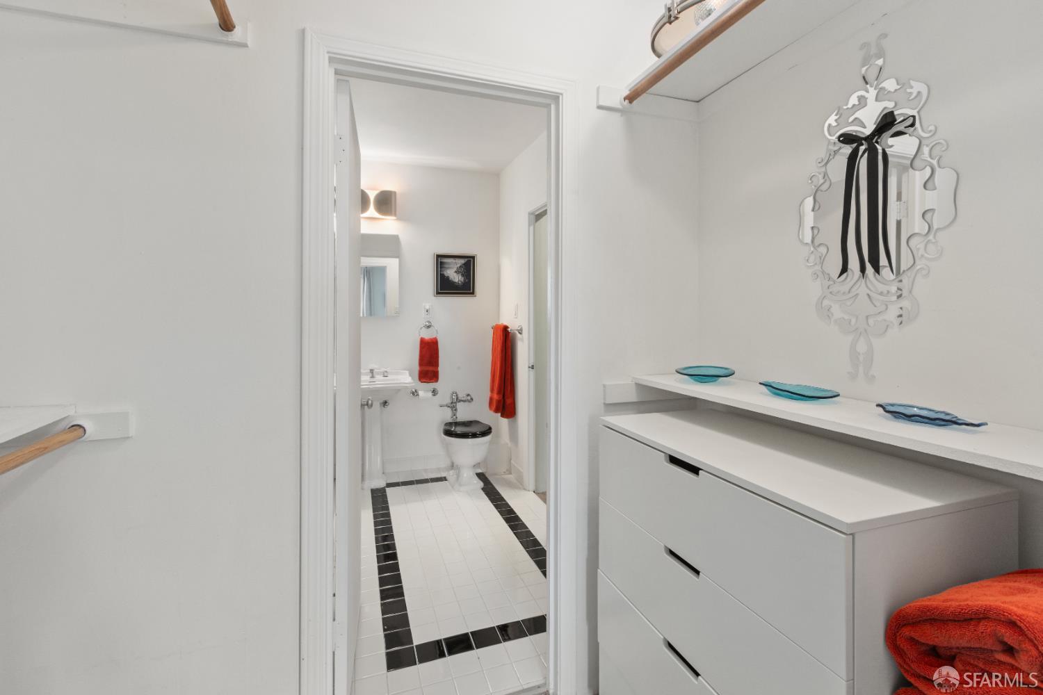 Detail Gallery Image 17 of 31 For 1230 Clay St #303,  San Francisco,  CA 94108 - 1 Beds | 1 Baths