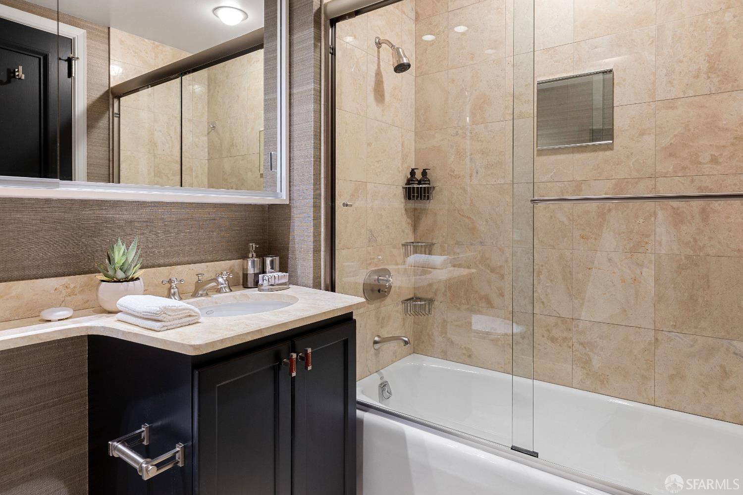 Detail Gallery Image 19 of 29 For 765 Market St 25c,  San Francisco,  CA 94103 - 1 Beds | 1/1 Baths