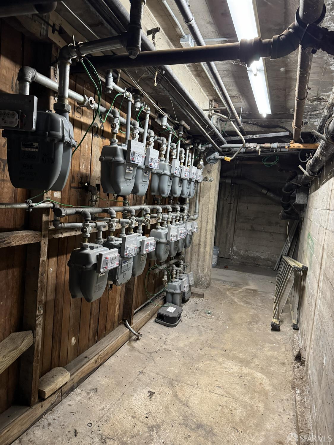 Detail Gallery Image 10 of 39 For 2360 Mission St, San Francisco,  CA 94110 - – Beds | – Baths