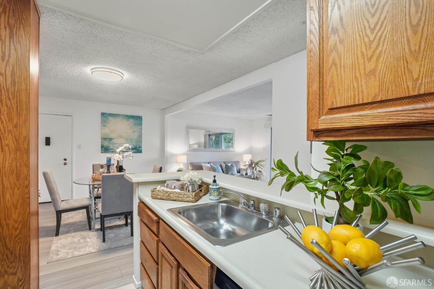 Detail Gallery Image 8 of 26 For 101 Piccadilly Pl #D,  San Bruno,  CA 94066 - 2 Beds | 1 Baths