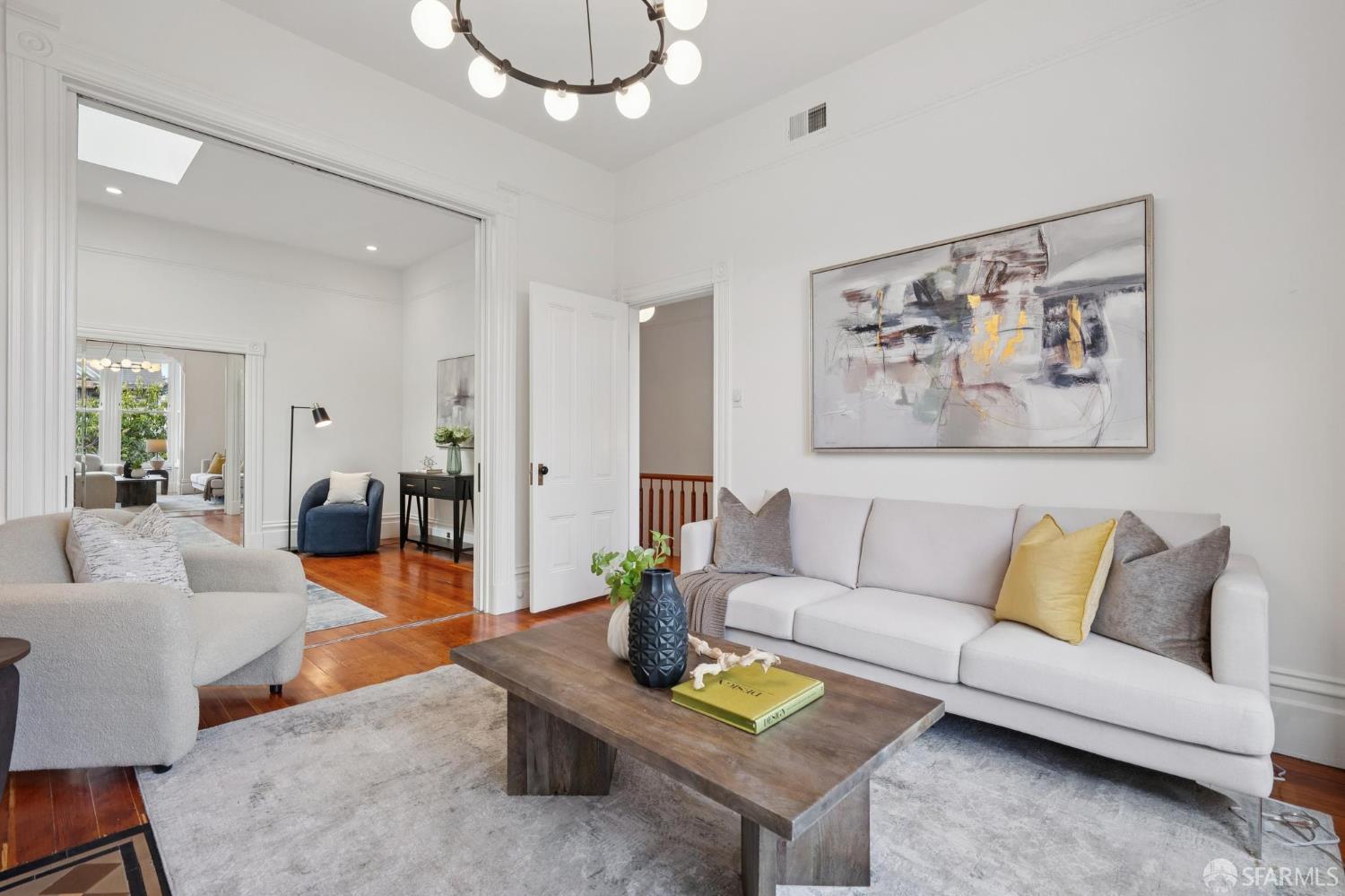 Photo #4: 426106138 Listing: Photo #4