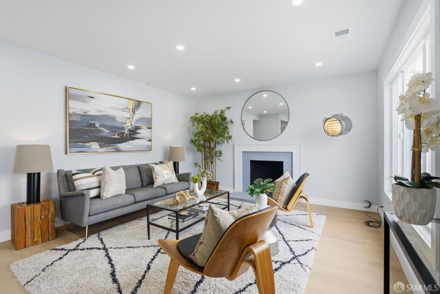 Detail Gallery Image 2 of 35 For 13 Elkwood Dr, South San Francisco,  CA 94080 - 3 Beds | 1 Baths