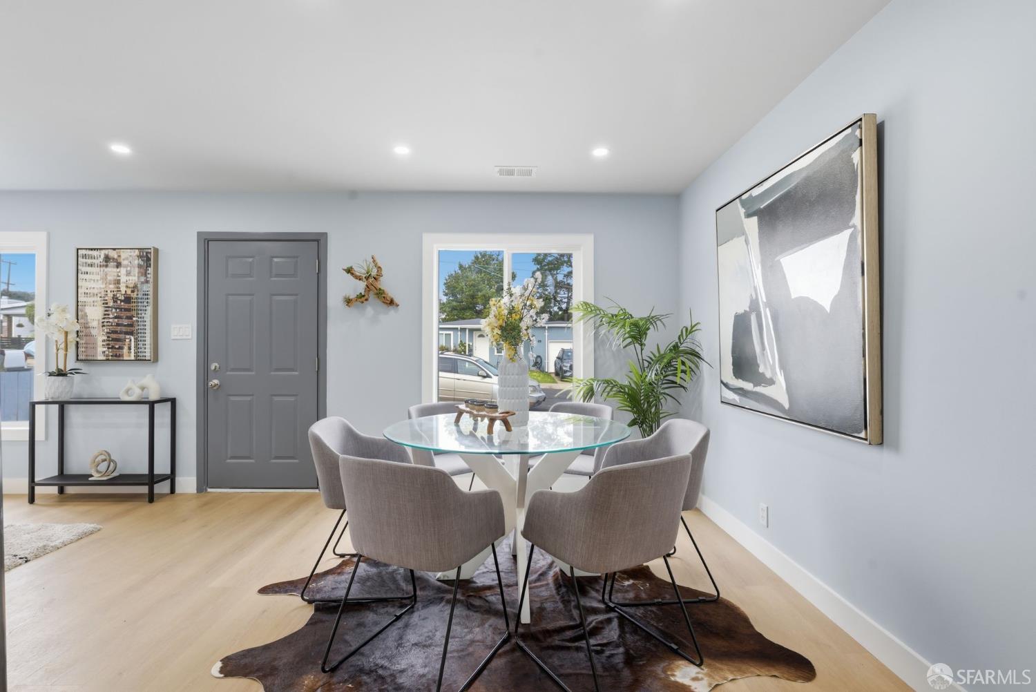 Detail Gallery Image 5 of 35 For 13 Elkwood Dr, South San Francisco,  CA 94080 - 3 Beds | 1 Baths