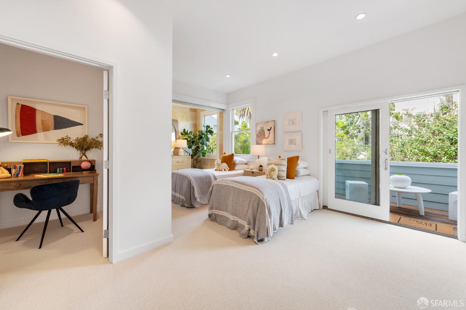 Detail Gallery Image 14 of 41 For 70 Valley St, San Francisco,  CA 94110 - 3 Beds | 2/1 Baths