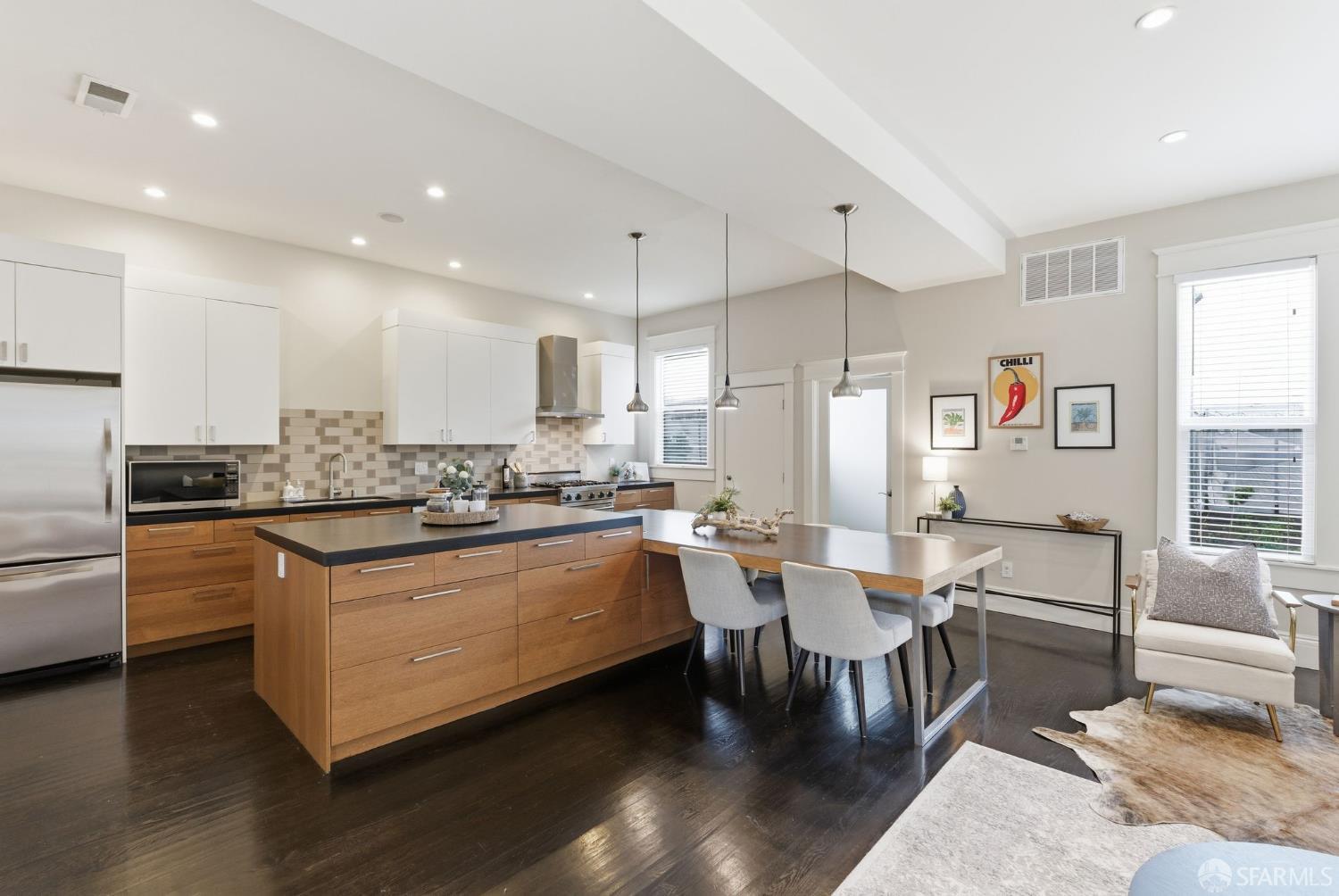 Detail Gallery Image 8 of 41 For 471 South Van Ness Ave, San Francisco,  CA 94103 - 4 Beds | 3 Baths