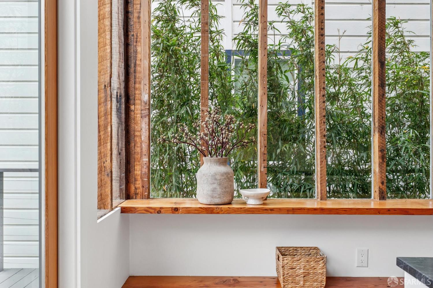 Detail Gallery Image 15 of 41 For 1321 South Van Ness Ave, San Francisco,  CA 94110 - 3 Beds | 1/1 Baths