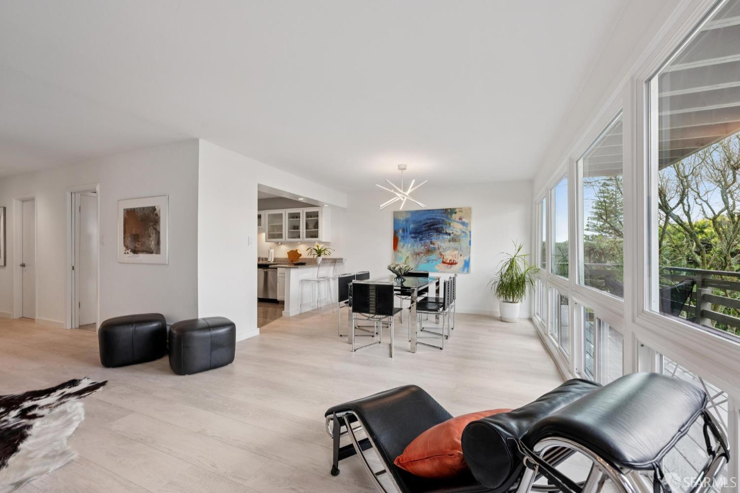 Detail Gallery Image 9 of 64 For 136 Clifford Ter, San Francisco,  CA 94117 - 3 Beds | 2 Baths