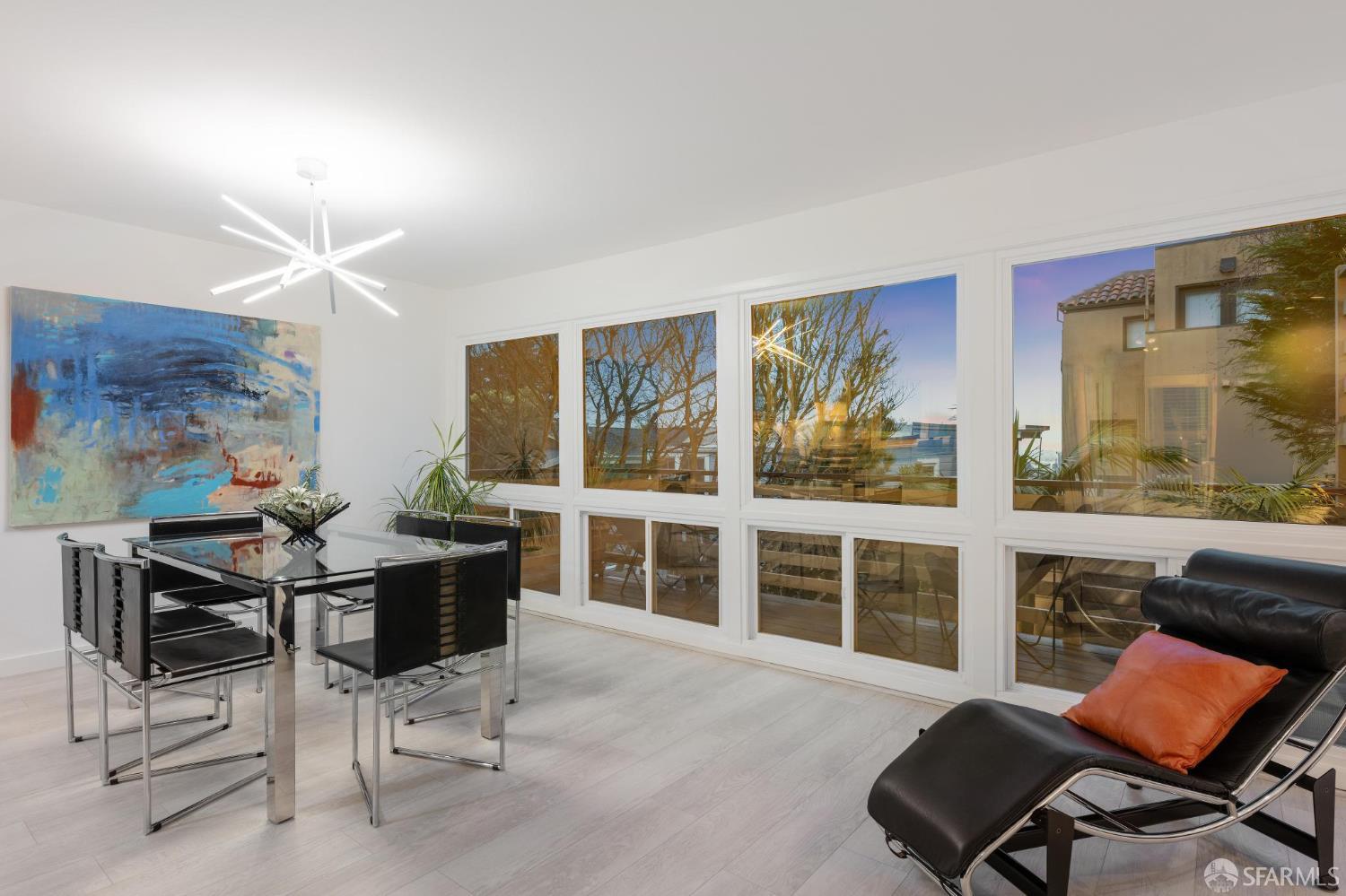 Detail Gallery Image 11 of 64 For 136 Clifford Ter, San Francisco,  CA 94117 - 3 Beds | 2 Baths