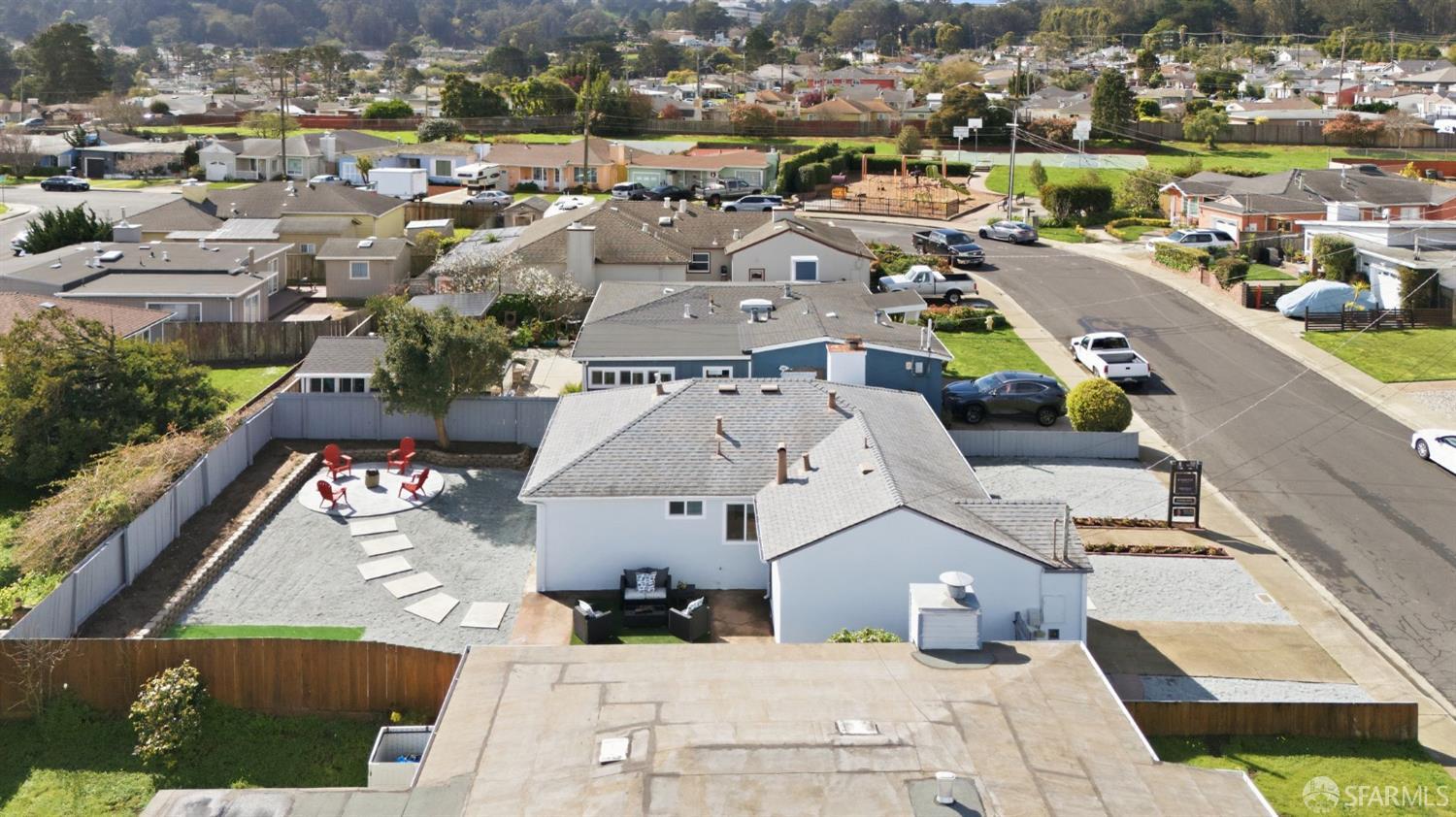 Detail Gallery Image 33 of 35 For 13 Elkwood Dr, South San Francisco,  CA 94080 - 3 Beds | 1 Baths