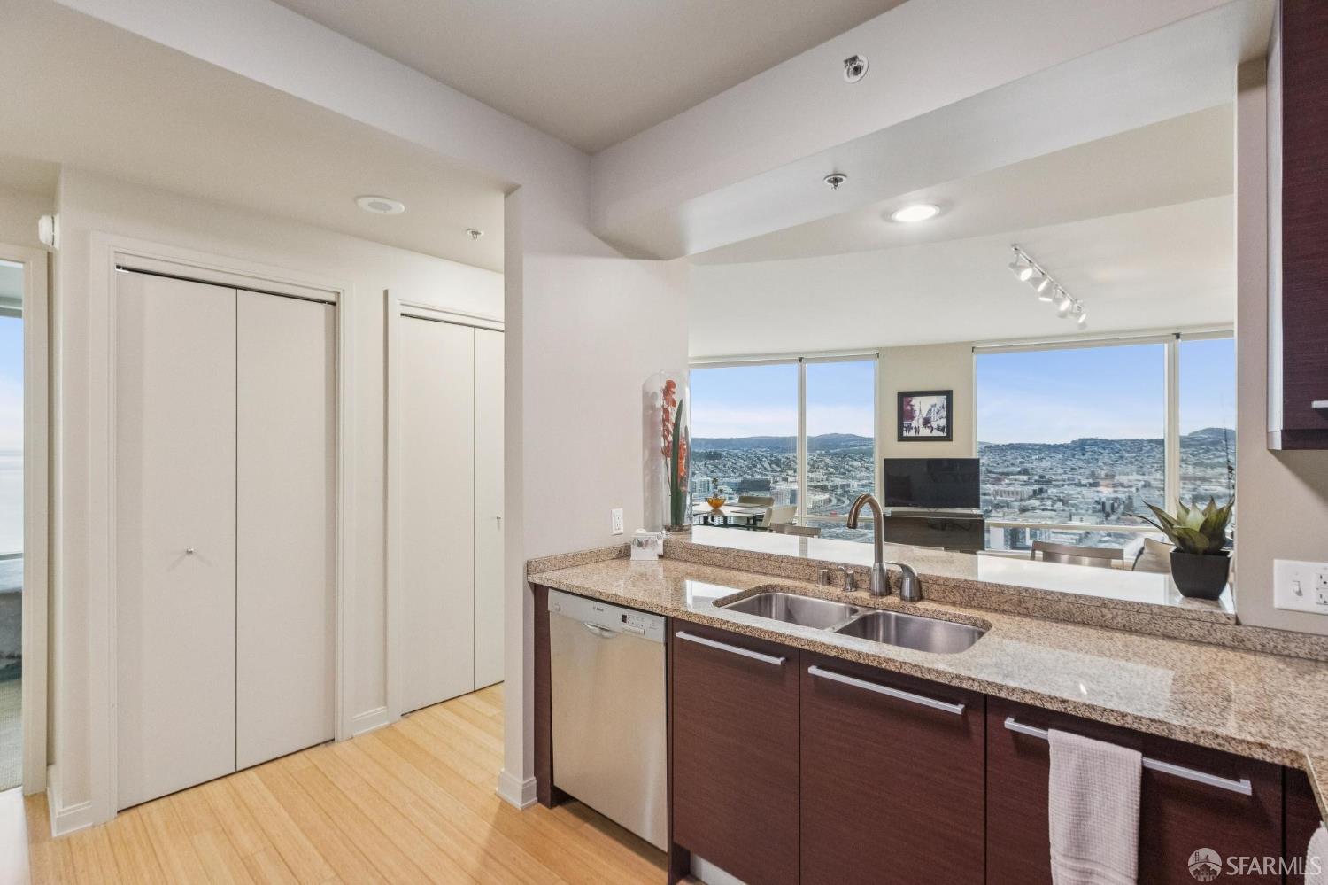 Detail Gallery Image 18 of 50 For 425 1st St #4103,  San Francisco,  CA 94105 - 2 Beds | 2 Baths