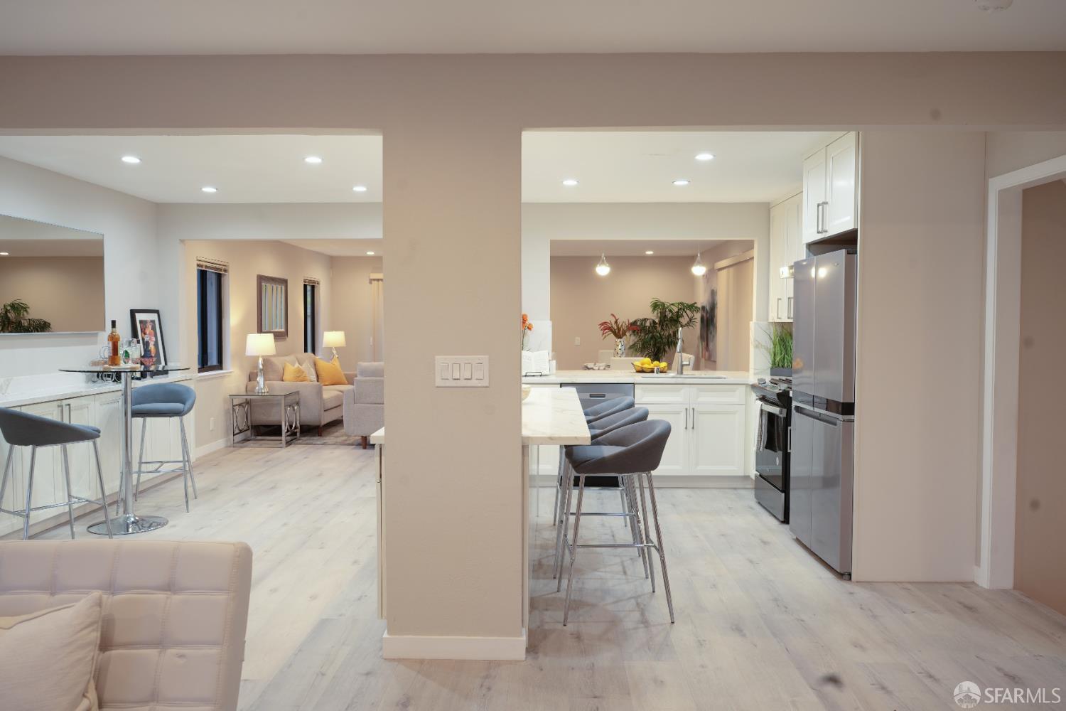 Detail Gallery Image 10 of 49 For 340 Alta Mesa Dr, South San Francisco,  CA 94080 - 4 Beds | 3 Baths