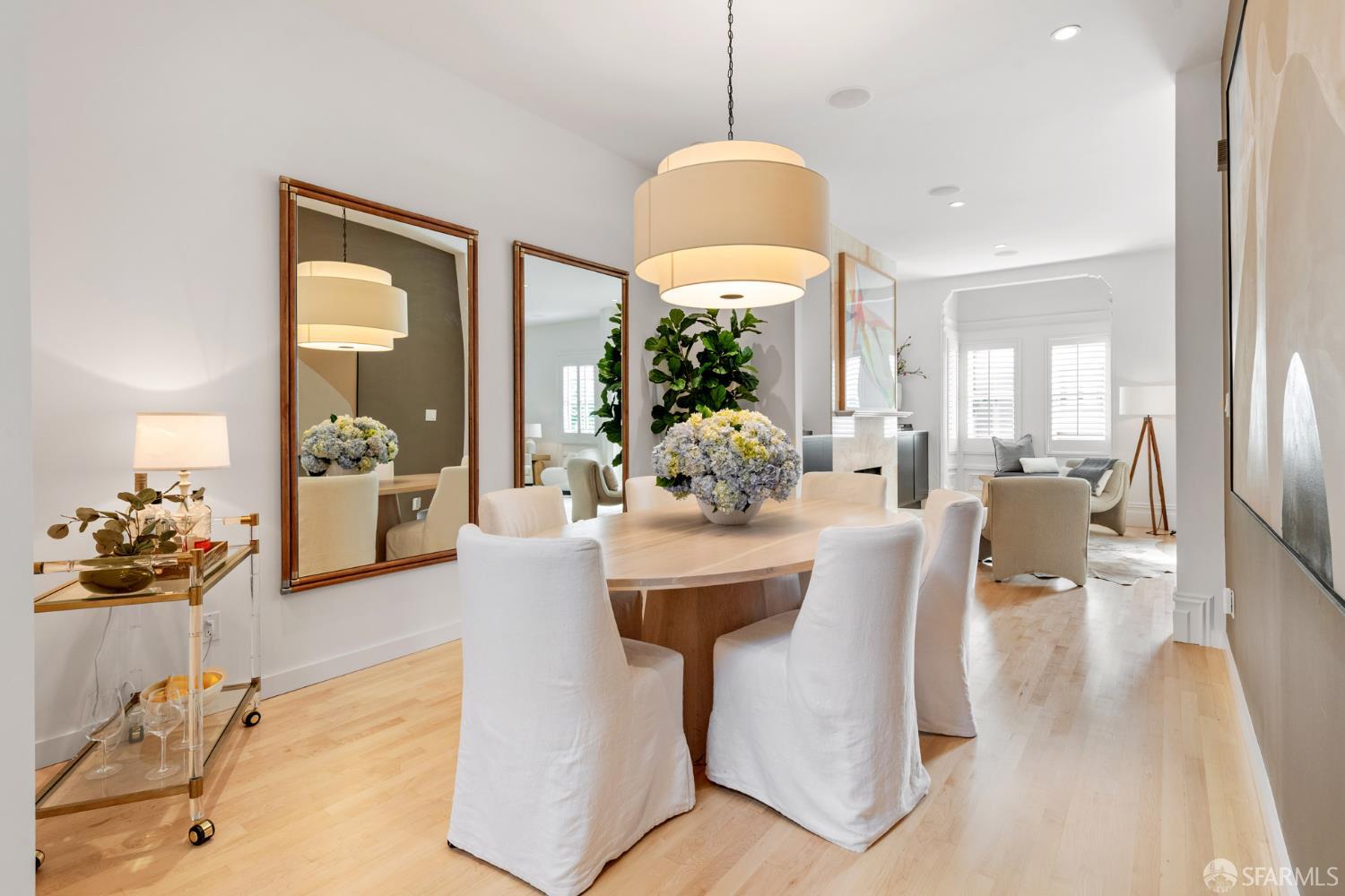 Detail Gallery Image 8 of 41 For 70 Valley St, San Francisco,  CA 94110 - 3 Beds | 2/1 Baths