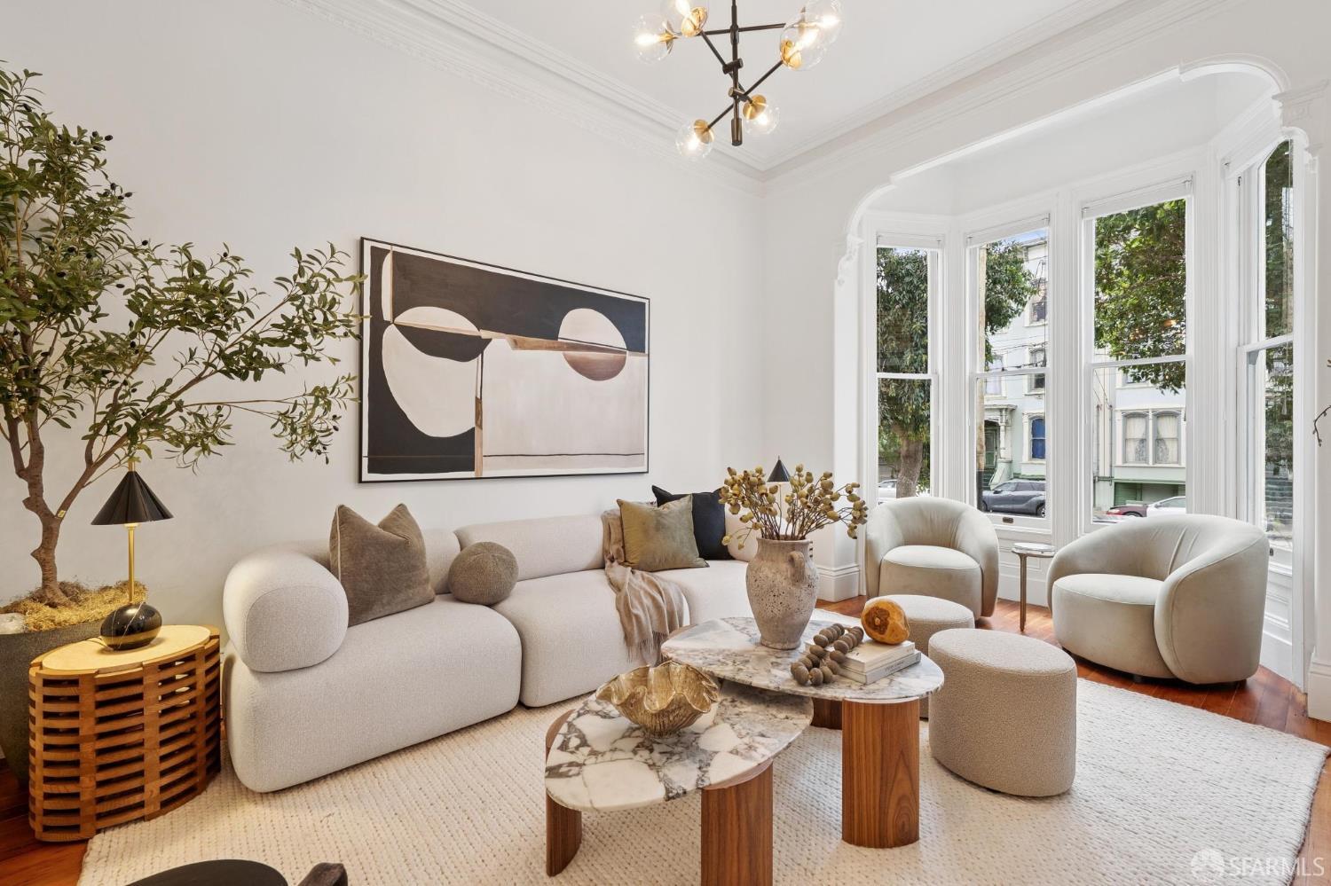 Detail Gallery Image 3 of 41 For 1321 South Van Ness Ave, San Francisco,  CA 94110 - 3 Beds | 1/1 Baths